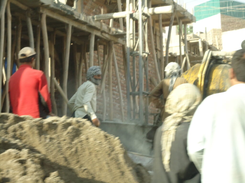 Construction crew in Kabul at work