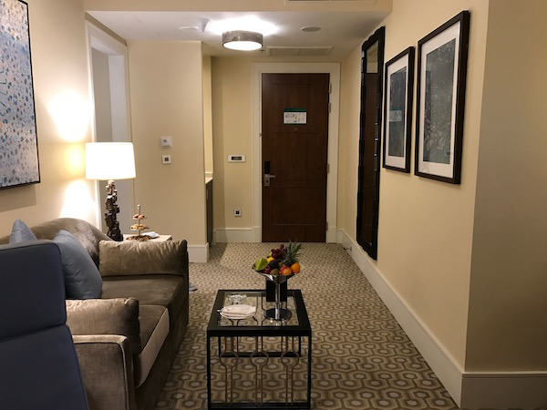 Review Conrad Makkah Suite Living Room