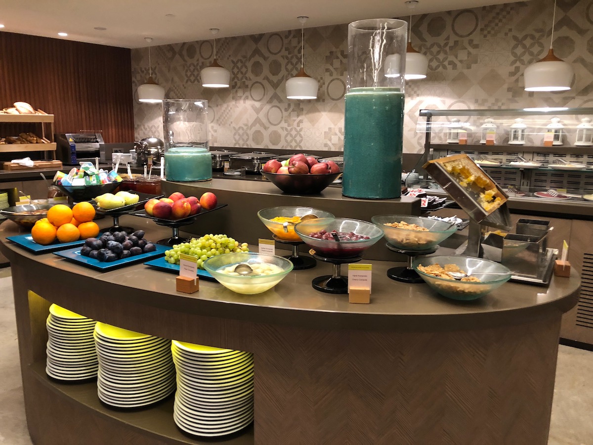 Doubletree Istanbul Sirkeci breakfast fruit spread