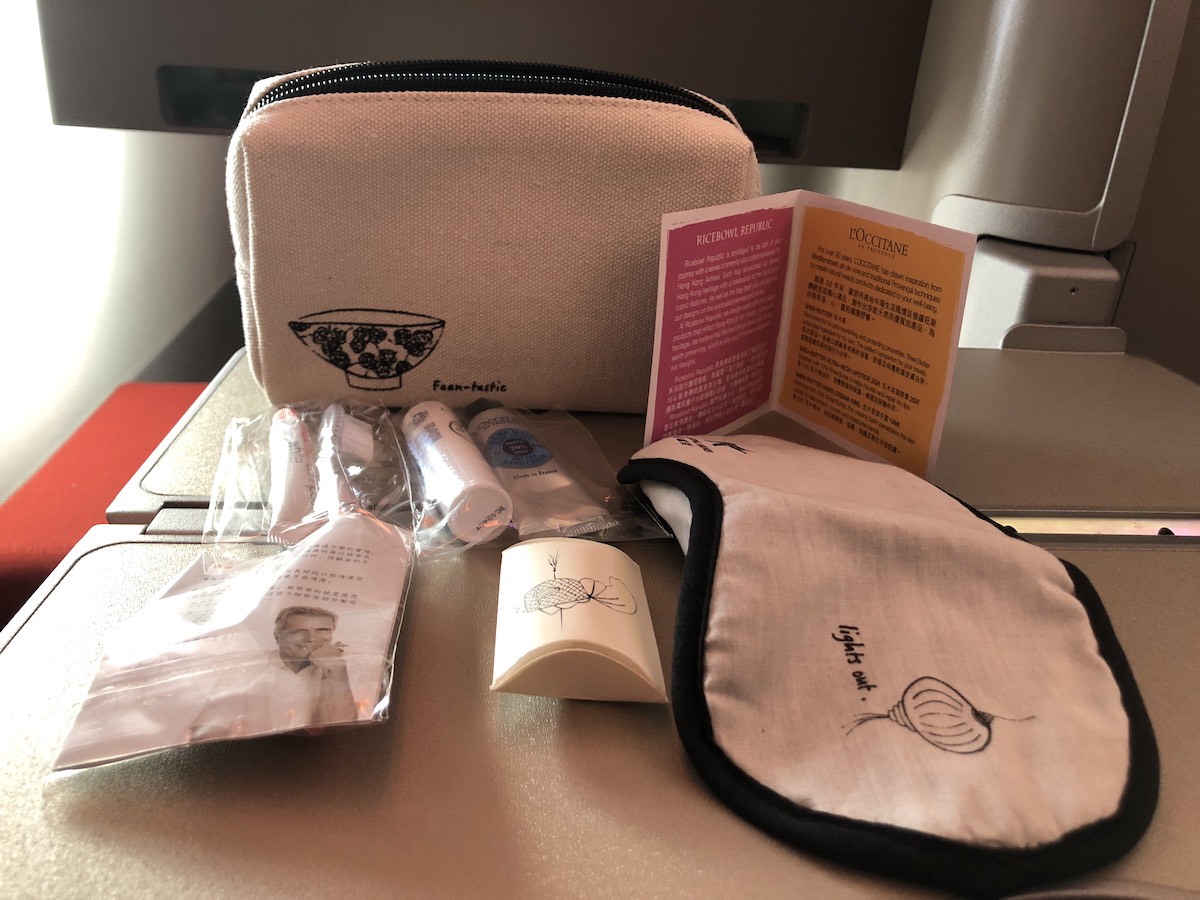 Amenity Kit Hong Kong Airlines