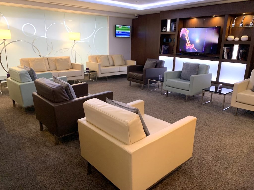 IAD Etihad lounge upstairs seating