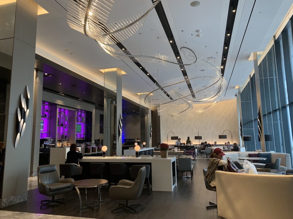 Lobby of the Marriott Toronto Markham hotel