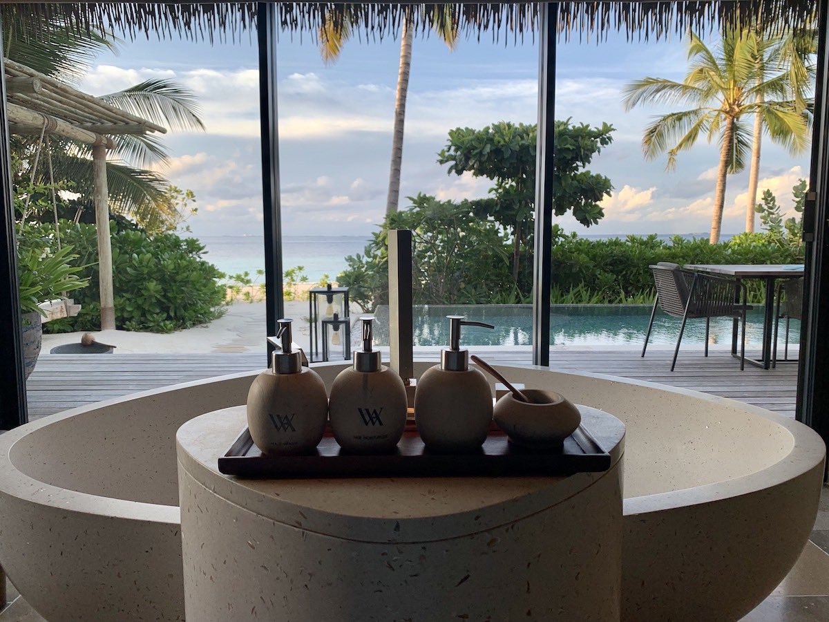 Bathtub with refillable amenities