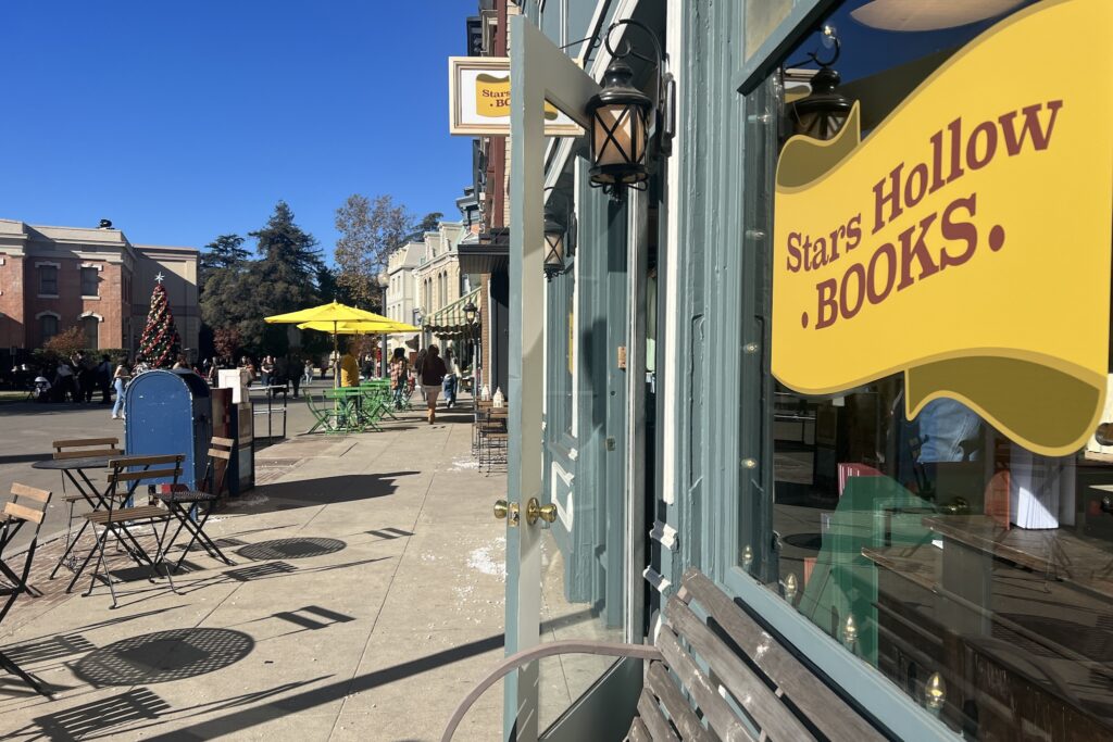 Stars Hollow Bookstore from the Gilmore Girls tour at Warner Bros Studios