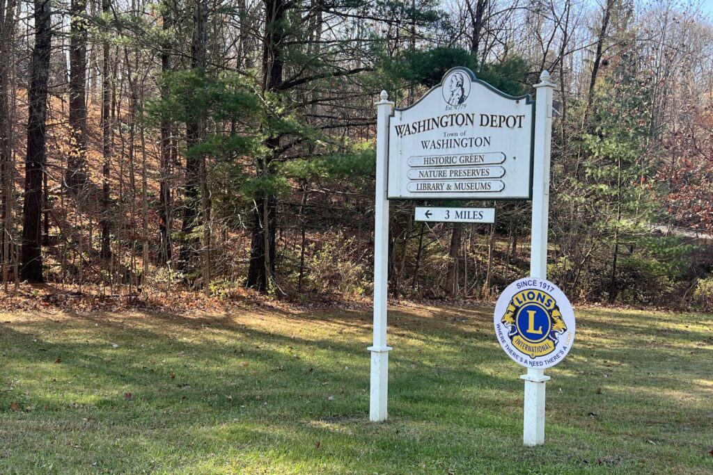 Washington Depot, CT sign